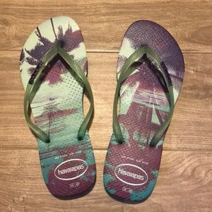 Havaiana Flip Flops US Size 9/10, NWOT